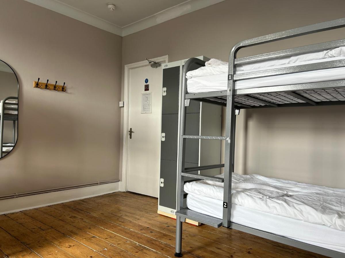 Cricketers Hostel London Exterior photo